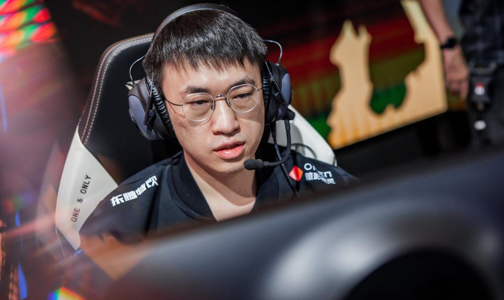 Highlights of the third day of the S12 play-in: RNG hits a three-game ...