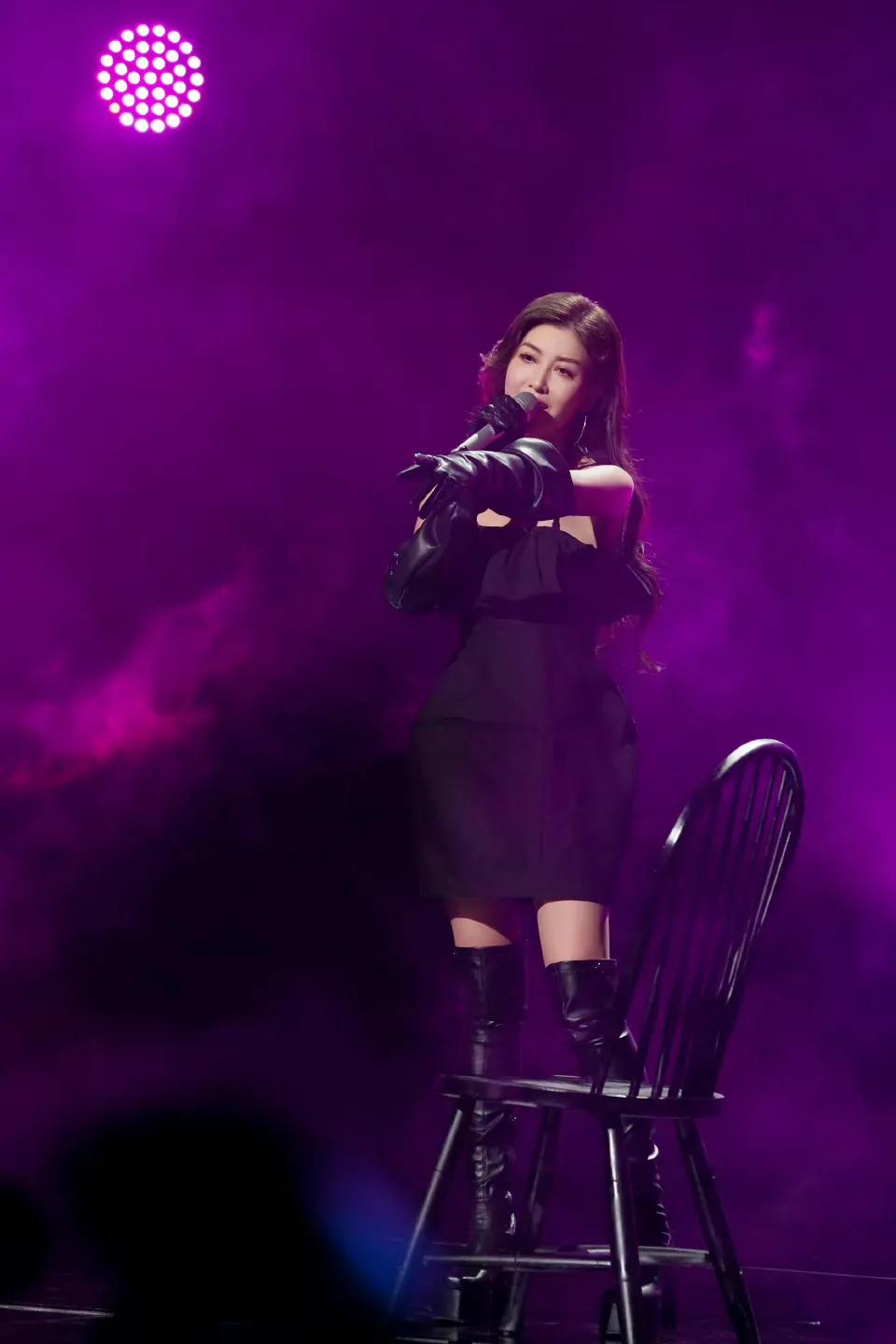 "Sisters Who Make Waves 2023" resurrection stage show, Wang Xiaomin is ...