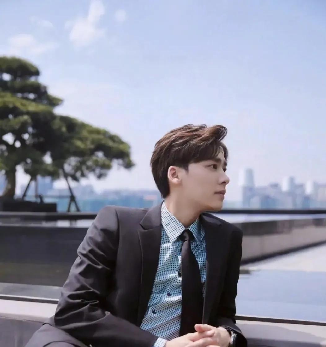 How many billions is Li Yifeng worth? - iMedia