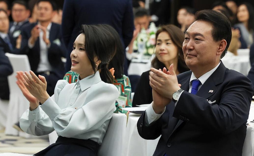 The first lady of South Korea attended the Vietnamese Overseas Chinese ...