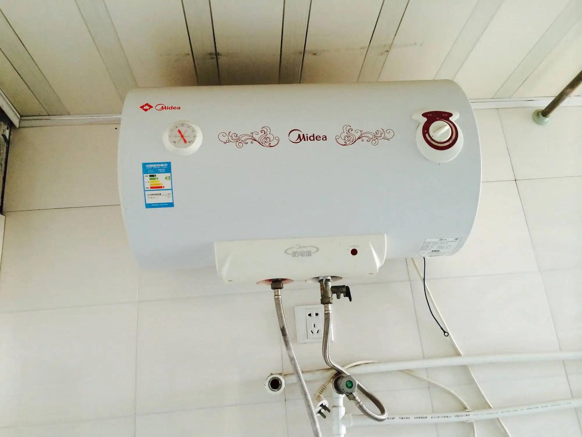 You must remember to turn off the water heater when the water is cut off at home, be careful to