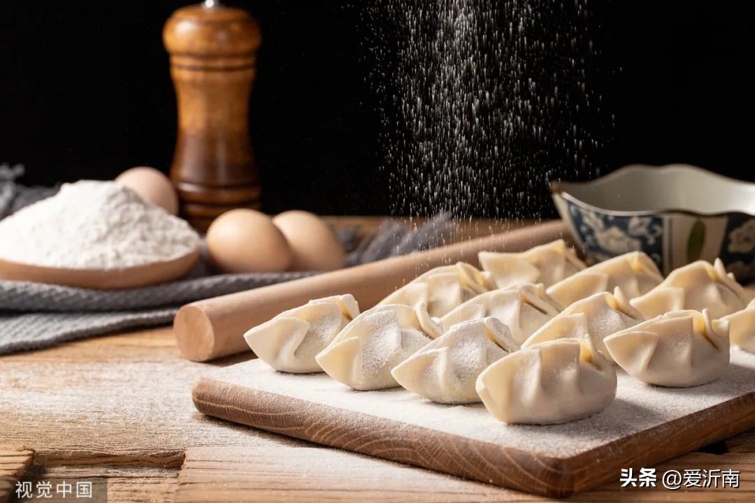 Is it better to cook dumplings in cold water or hot water? I finally