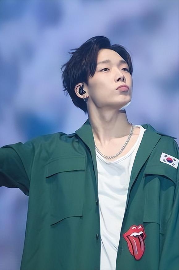 韓國說唱歌手BOBBY：26歲當奶爸，塌房後粉絲還愛，他有何魅力 - 資訊咖