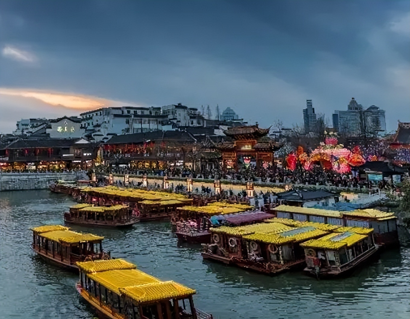The Ming Dynasty moved the capital to Beijing, why did they still leave ...