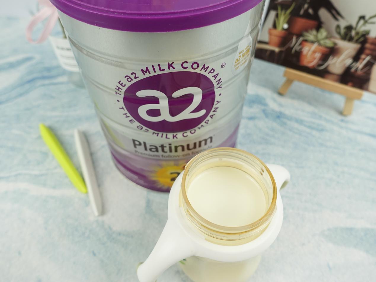 On the way for babies to grow up healthily, a2 Platinum Stage 2 milk powder has contributed a