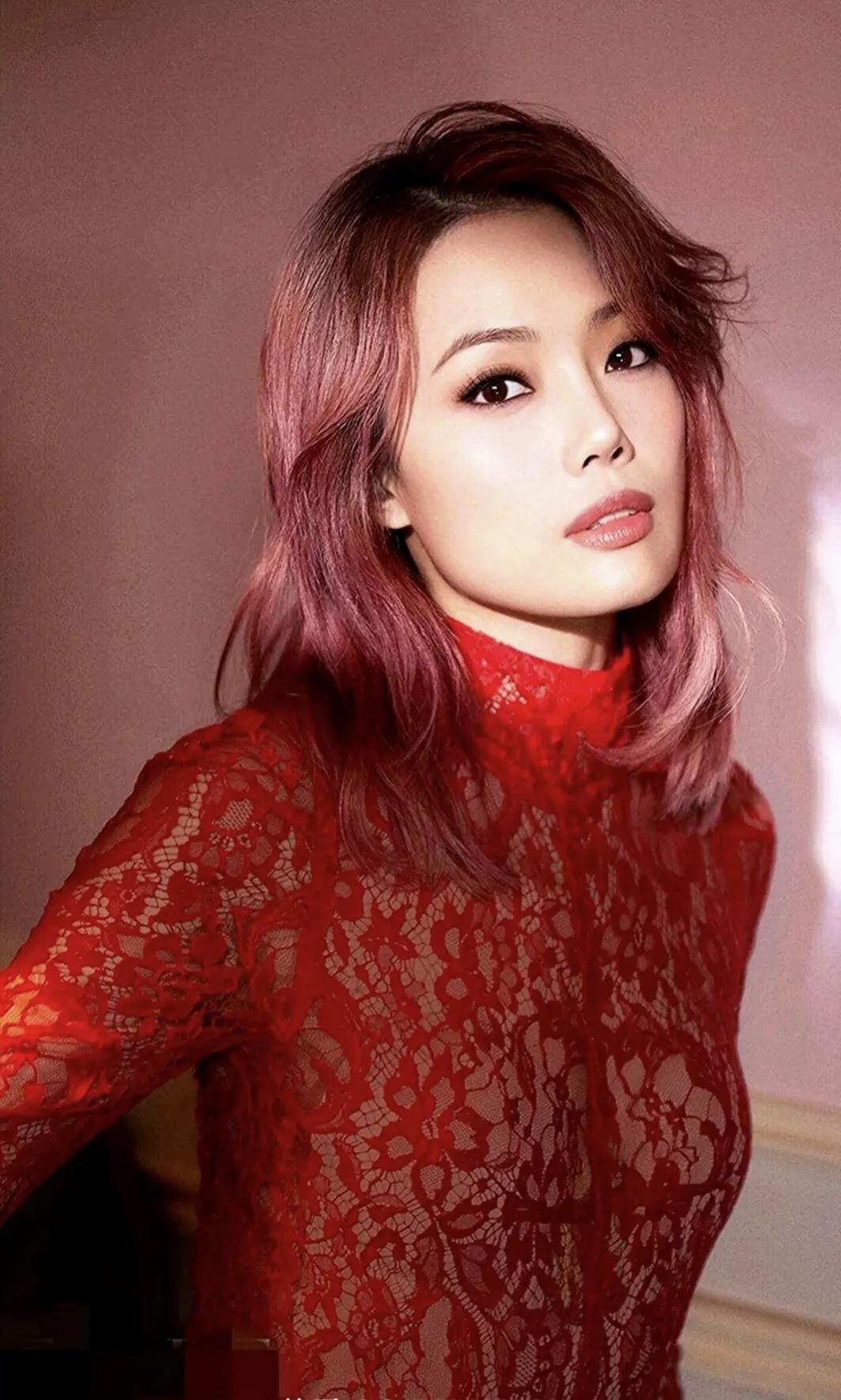 Star Wallpaper# Joey Yung - iNEWS