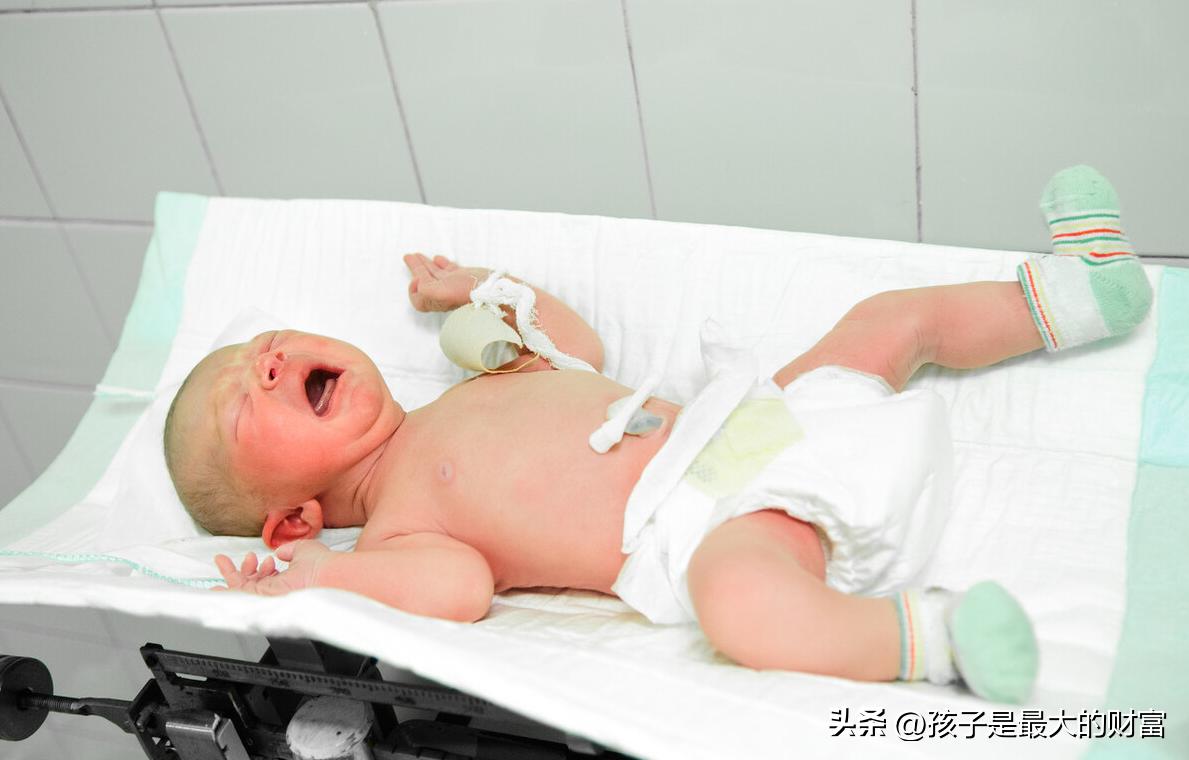 Newborns can't bathe often, especially in 3 places.Don't do bad things