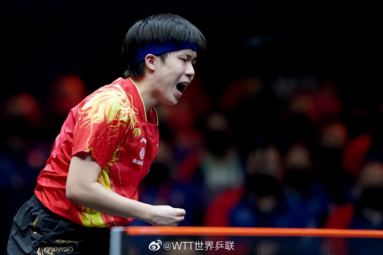 4-2 victory over Japan's Zhang Benzhi and the championship, WTT World ...