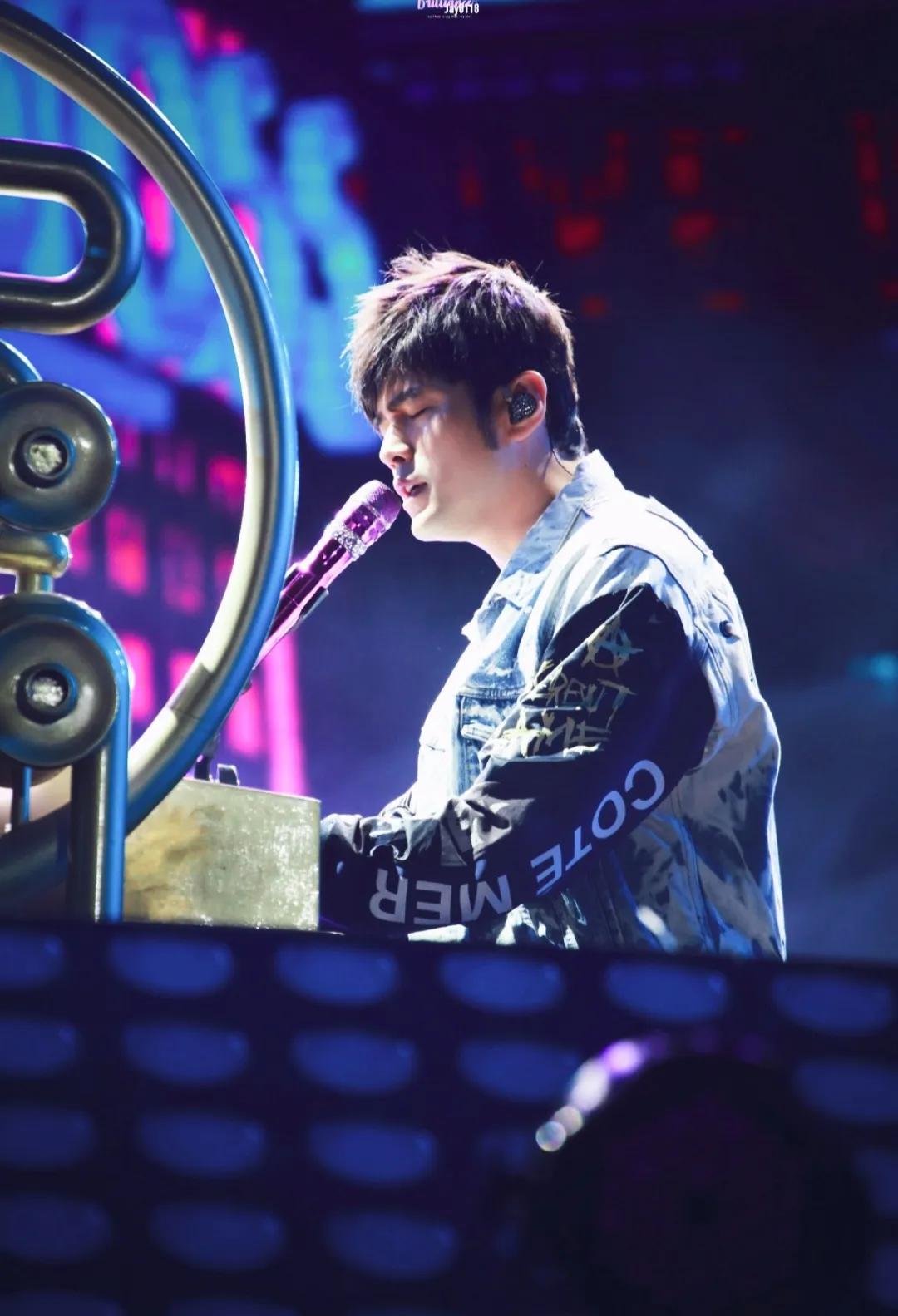 sorrow! The competition between singers has changed from benign in the ...