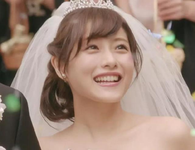 35-year-old-ishihara-satomi-officially-announced-that-she-was-pregnant
