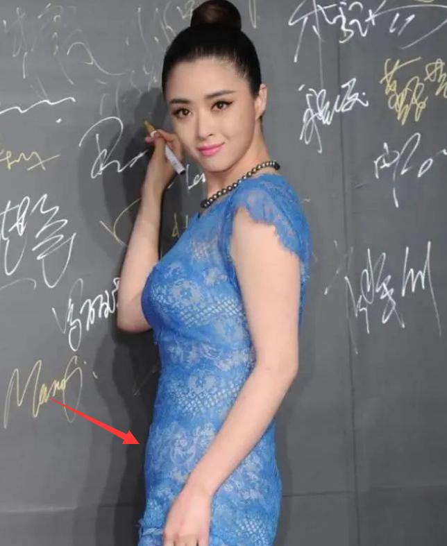 Check out the ugliest looks of those red carpet actresses, whose body