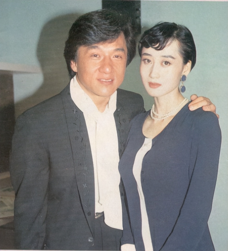 Jackie Chan!Old photos full of nostalgia, photos of him and every ...