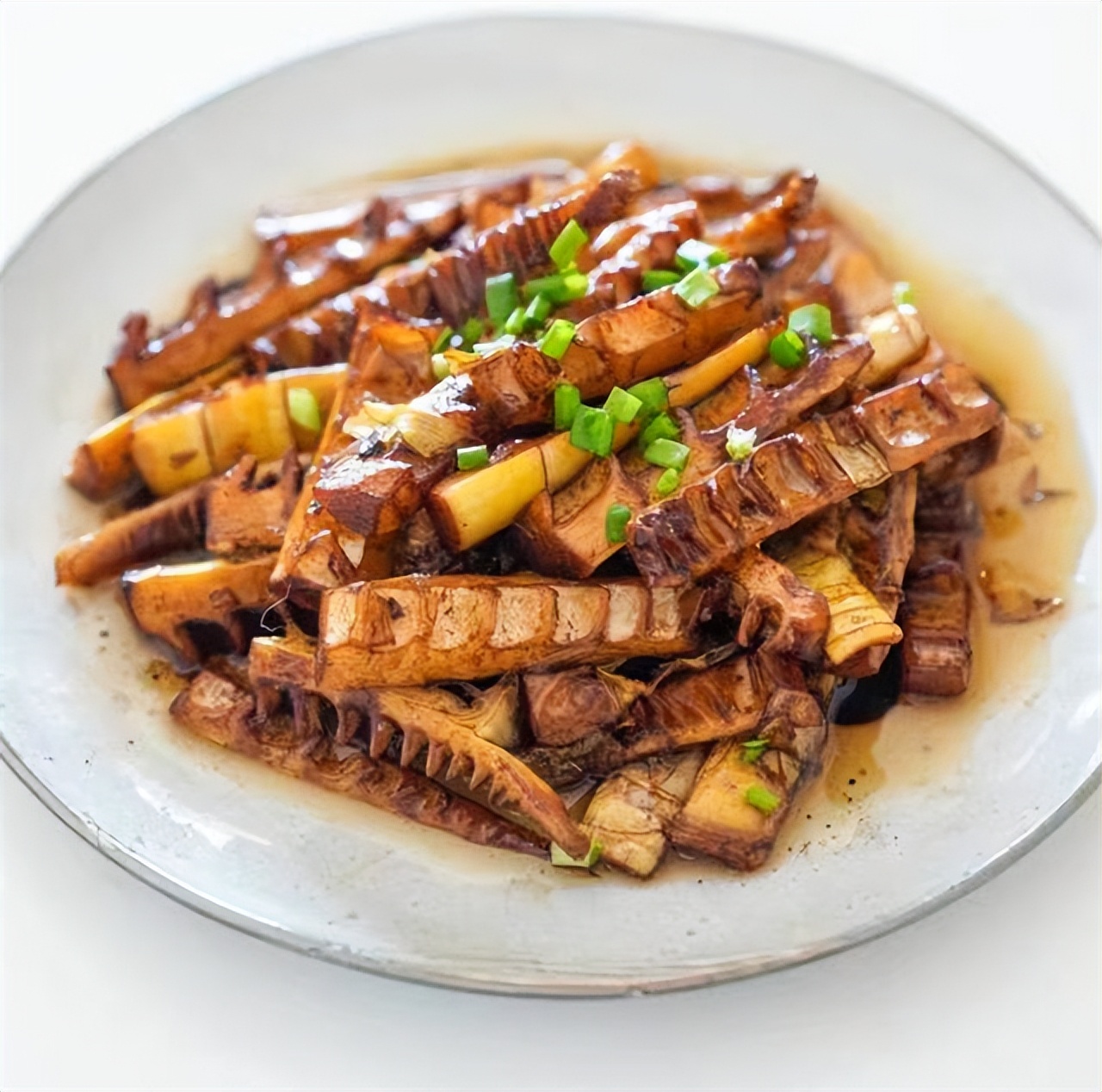 A 45yearold man was greedy for spring bamboo shoots, vomited blood