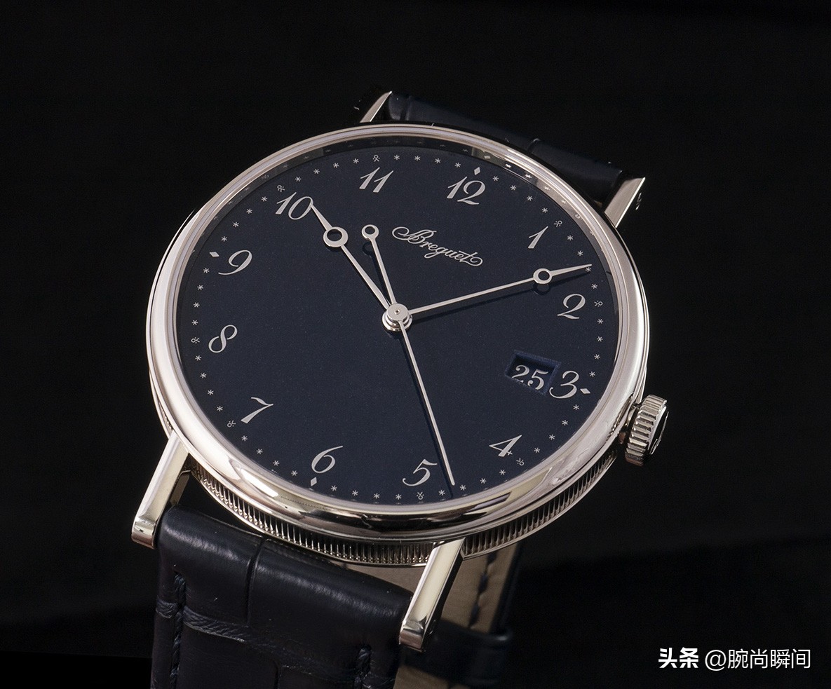 Review: The New Patek Philippe Calatrava Ref 5226G-001 - iNEWS