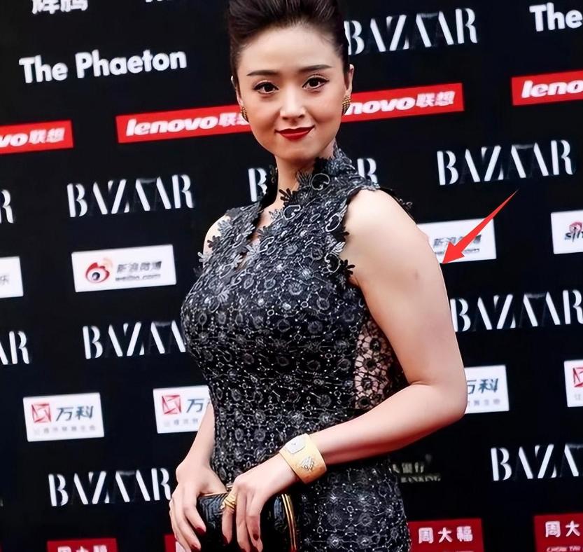 Check out the ugliest looks of those red carpet actresses, whose body