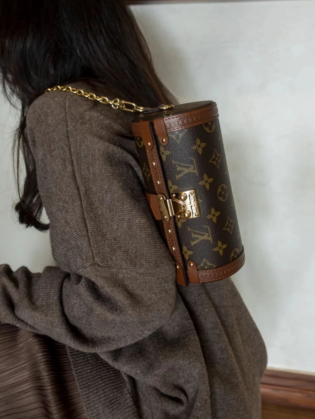 LV Papillon Trunk Papillon bag, whoever carries it looks good - iNEWS