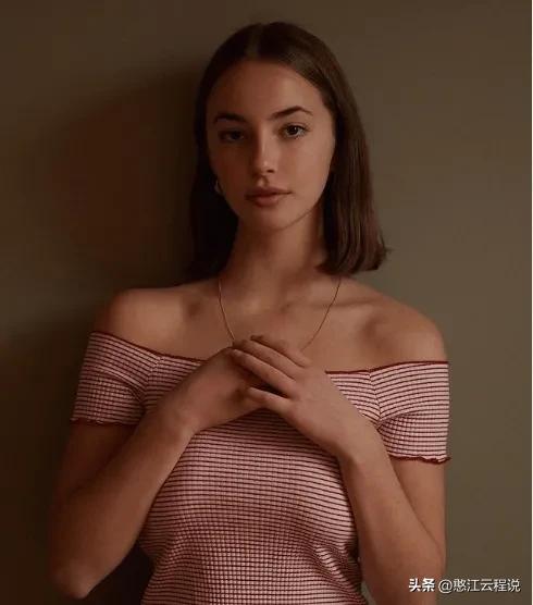 Amelie Manzoli, a 20 year old British model iMedia
