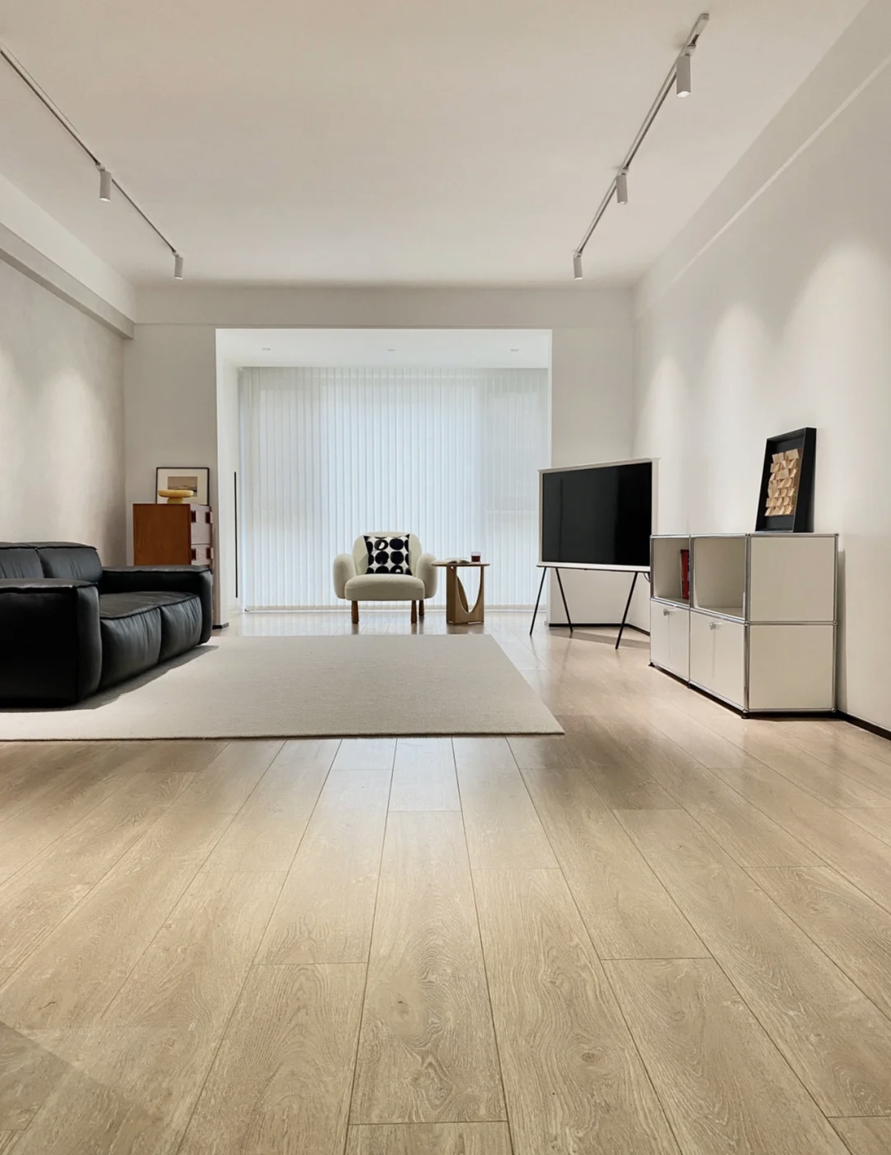 This is "the cheapest renovation" I've ever seen!Even more rare