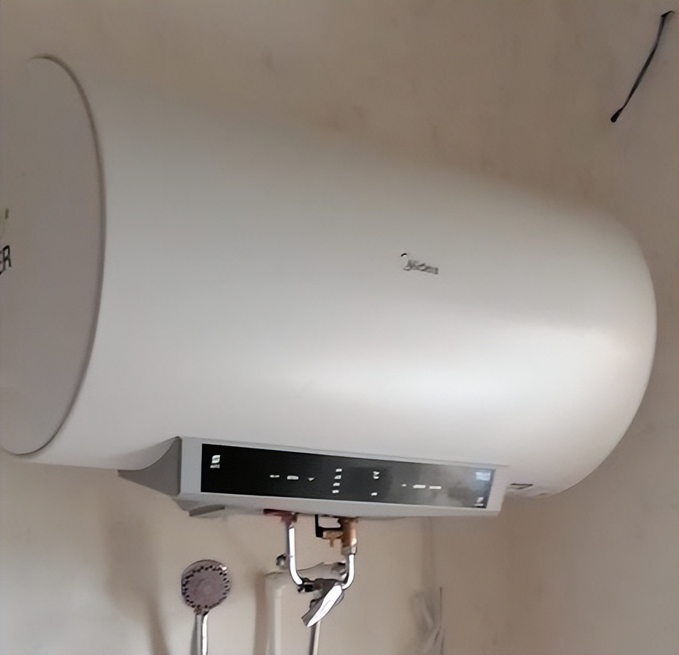 How much electricity does the electric water heater consume 24 hours a