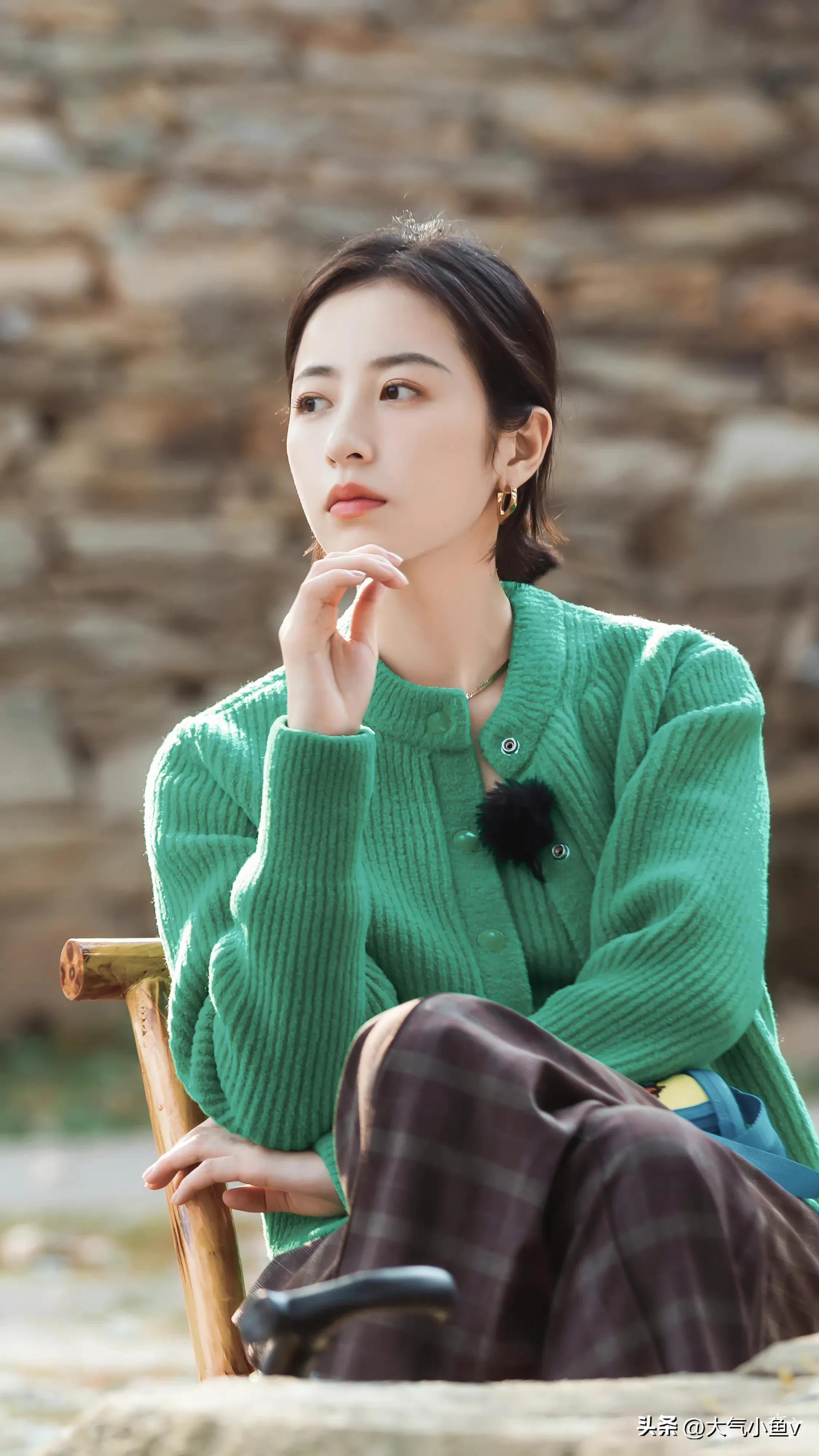 Give everyone Amway, the goddess of online drama Zhou Yutong - iNEWS