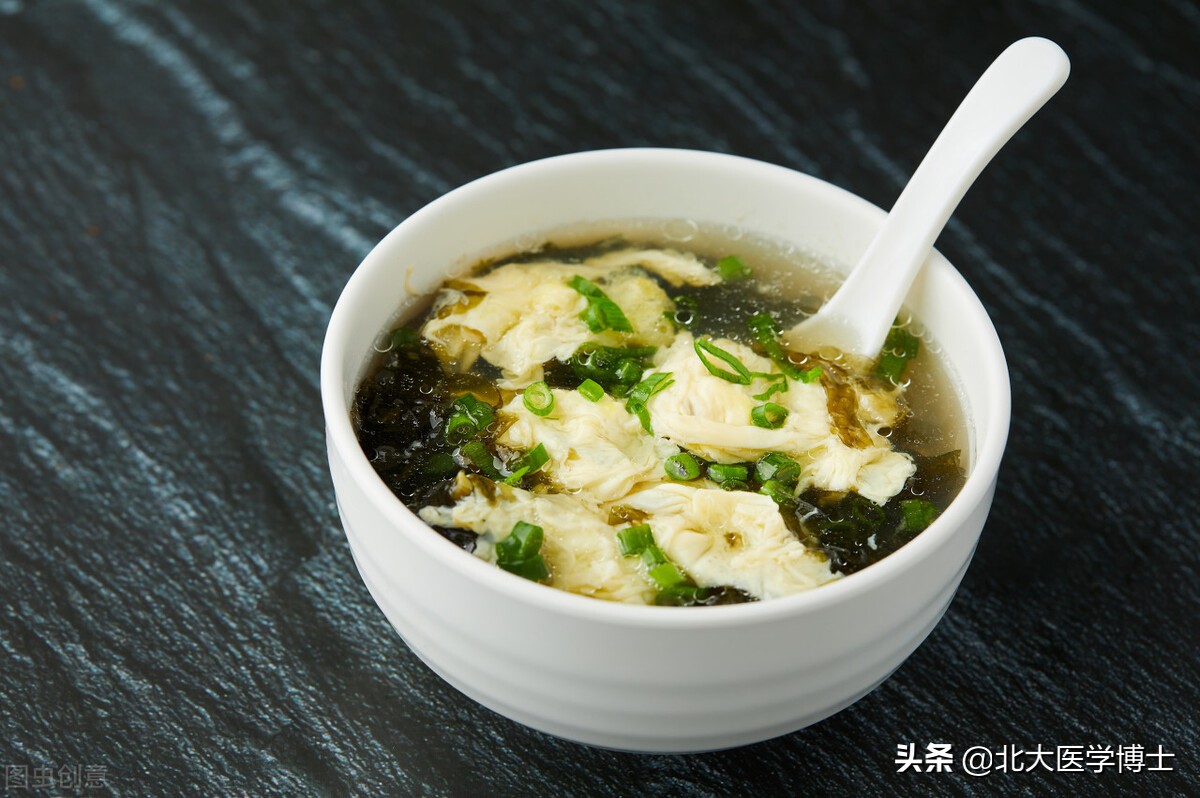 Lentils, seaweed, and asparagus are high in purines and can't be eaten