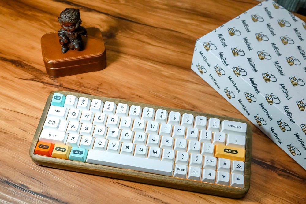 Can you customize the keyboard?Green sandalwood shell MelGeek Mojo60
