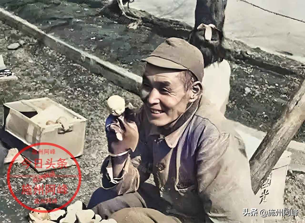 老照片：日本投降後士兵在街頭乞討，日本慰安婦為美軍服務