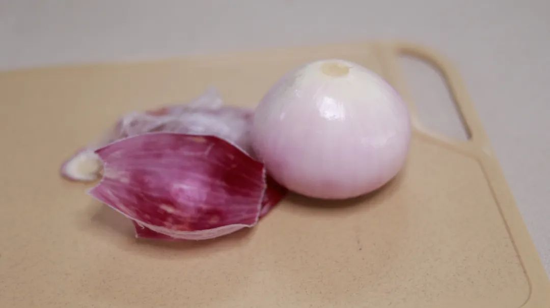 Can onions help protect your thyroid?Can eating more onions help with