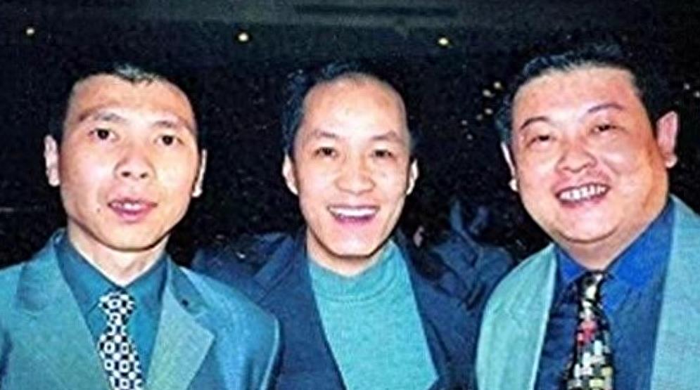 Feng Xiaogang presided over the funeral, and Zhang Guoli recited a ...