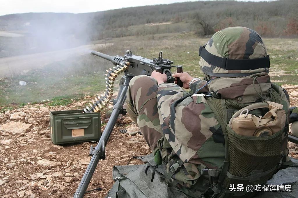 Is the distribution of QJZ89 heavy machine guns as big as a building ...