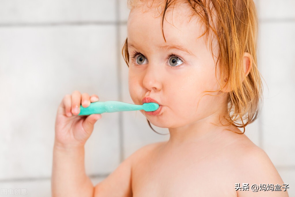 When can babies use fluoride toothpaste, it's not age but iNEWS