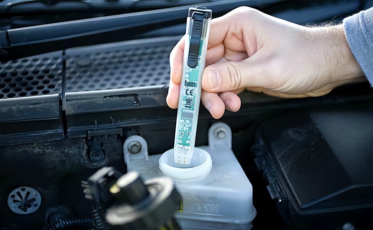 How often should brake fluid be changed? How dangerous is it without