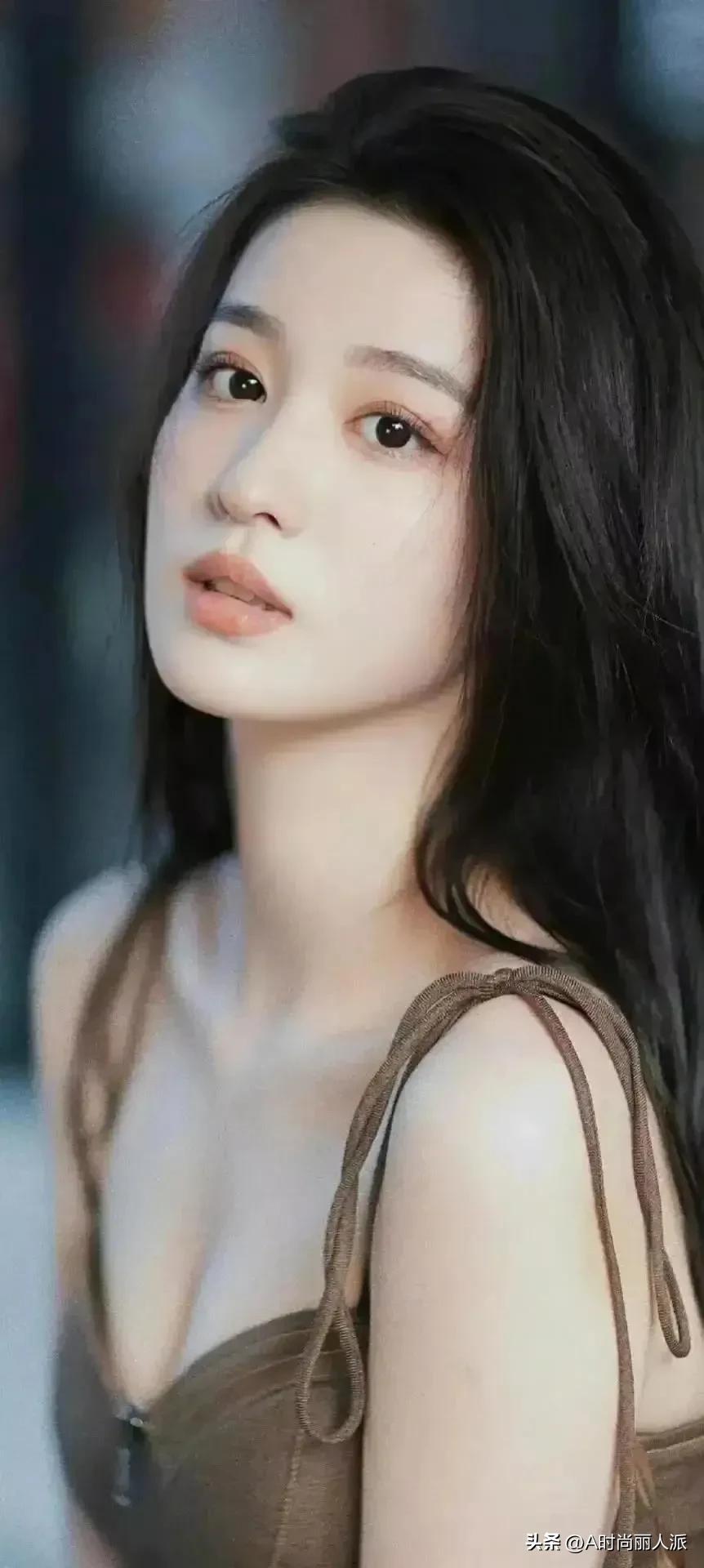 The post-95 generation Xiaohua Wang Churan's sexy beauty photo: the ...