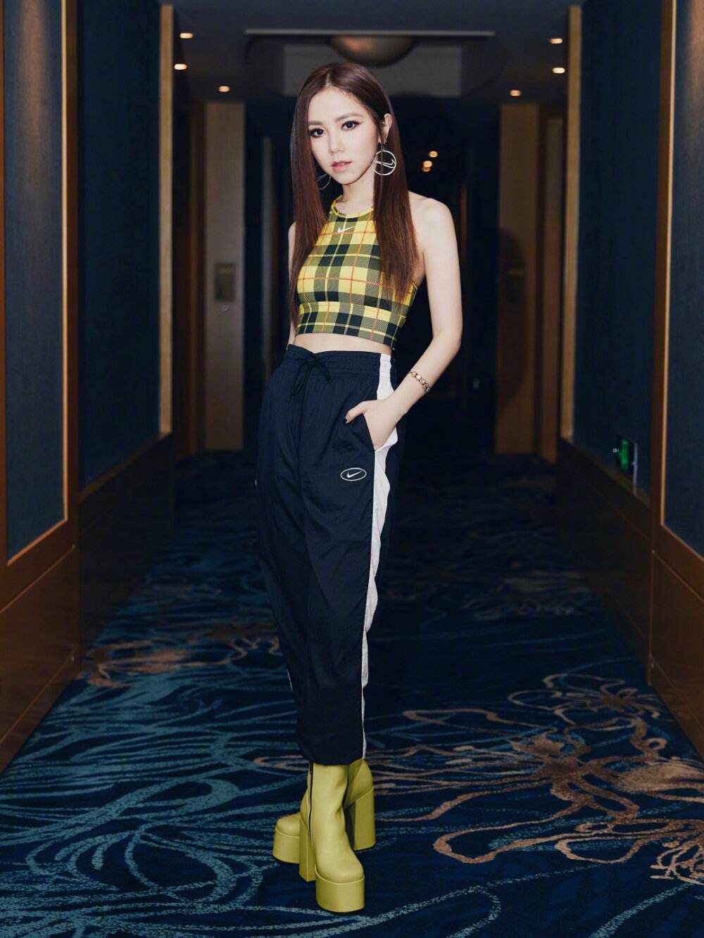 Mingyang Entertainment—Beauty Star—Deng Ziqi - iMedia