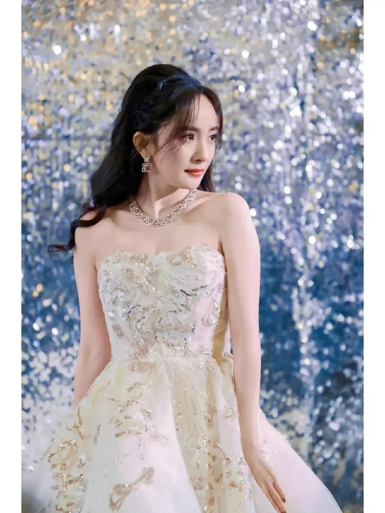 Yang Mi, Dilireba, Zhu Xudan, Huang Mengying's beautiful and sexy photo ...