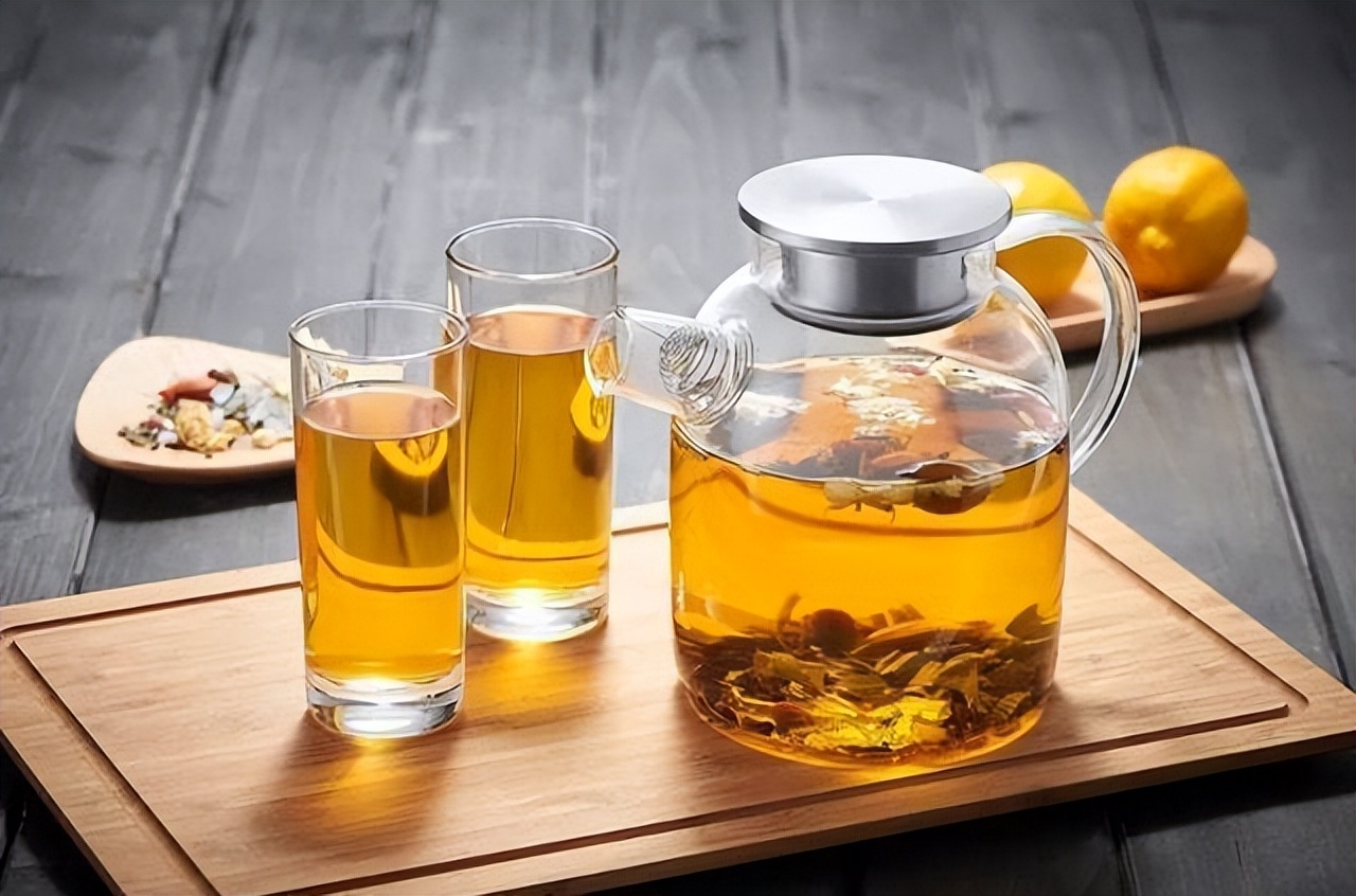 People who drink boiled water for a long time or drink tea for a long