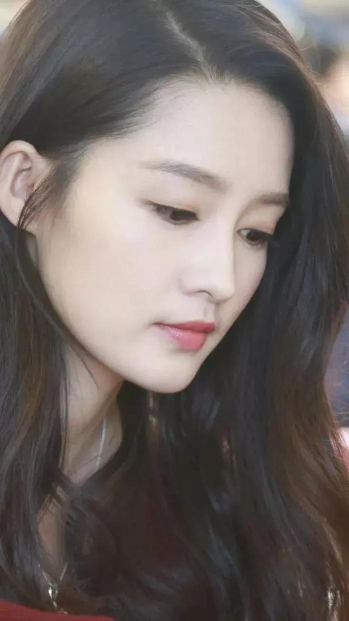 Li Qin's pure beauty photo album - iNEWS