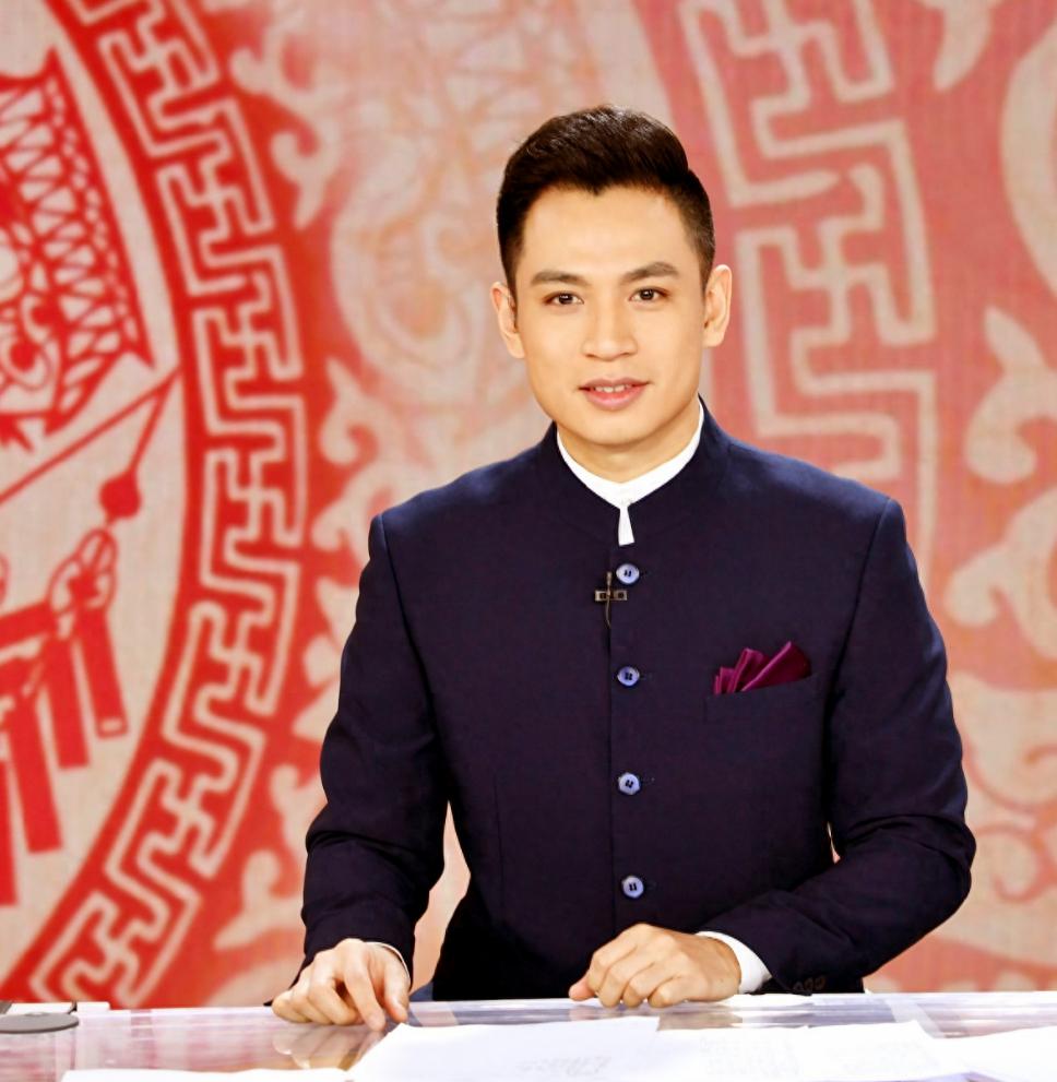 CCTV host He Yanke: No mistakes in 19 years of work, supporting his ...