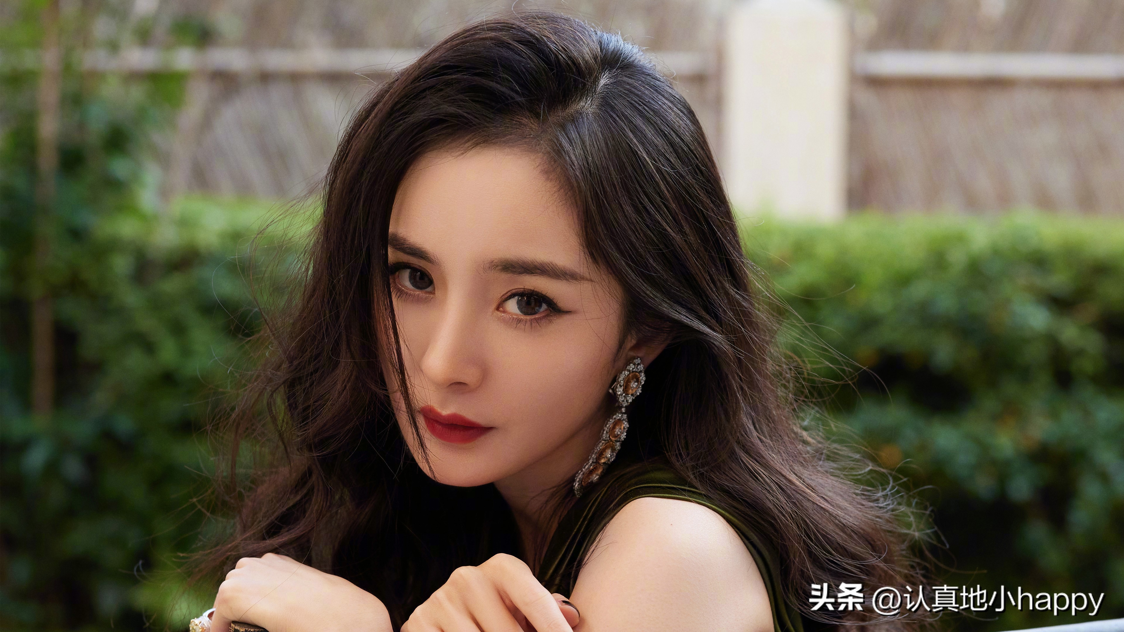 Don't Be Fooled By The Appearance, Yang Mi Makes People Feel Elegant 