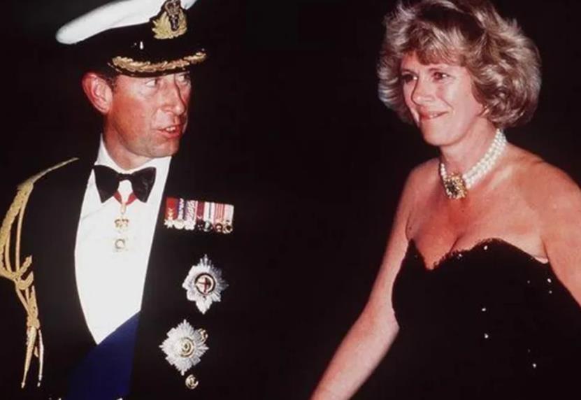 Camilla Charles has already separated from the bed! It turns out that
