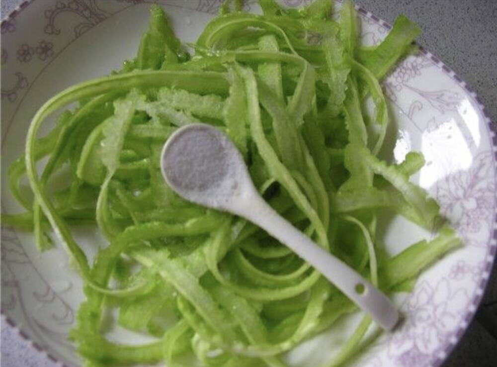 This simple and easytouse cold dish will help you cool off the heat in summer iNEWS