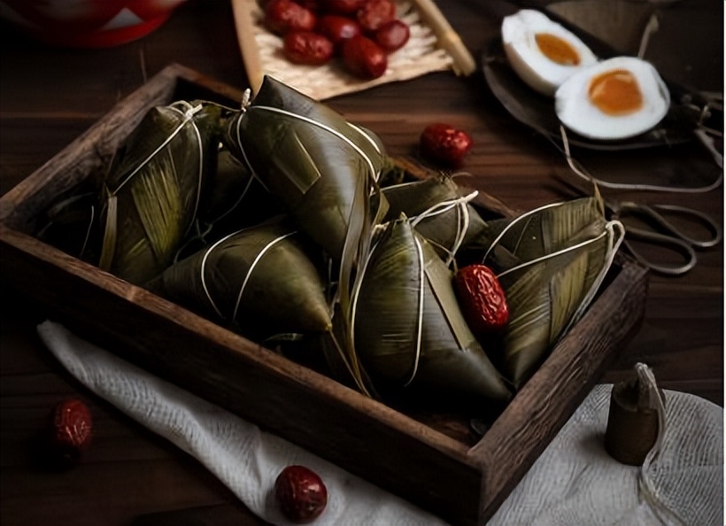 Rice dumplings love the Dragon Boat Festival, and eating rice dumplings ...