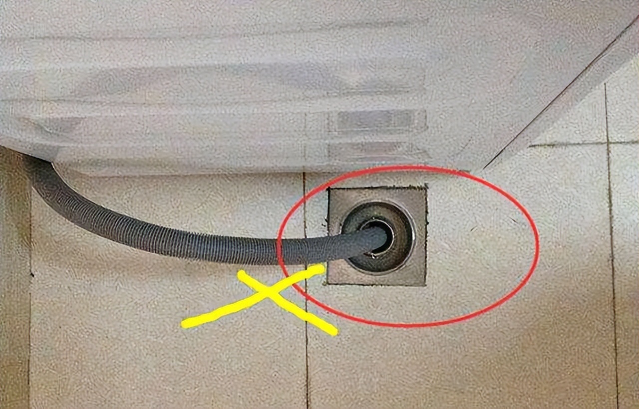 The drain pipe of the washing machine should not be inserted directly