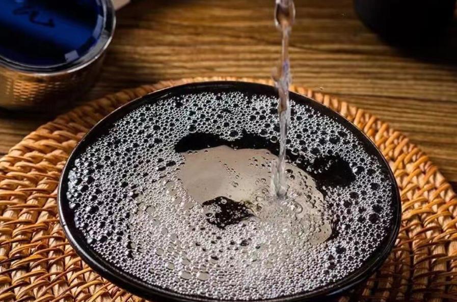 The main ingredients are ethanol, what is the difference between