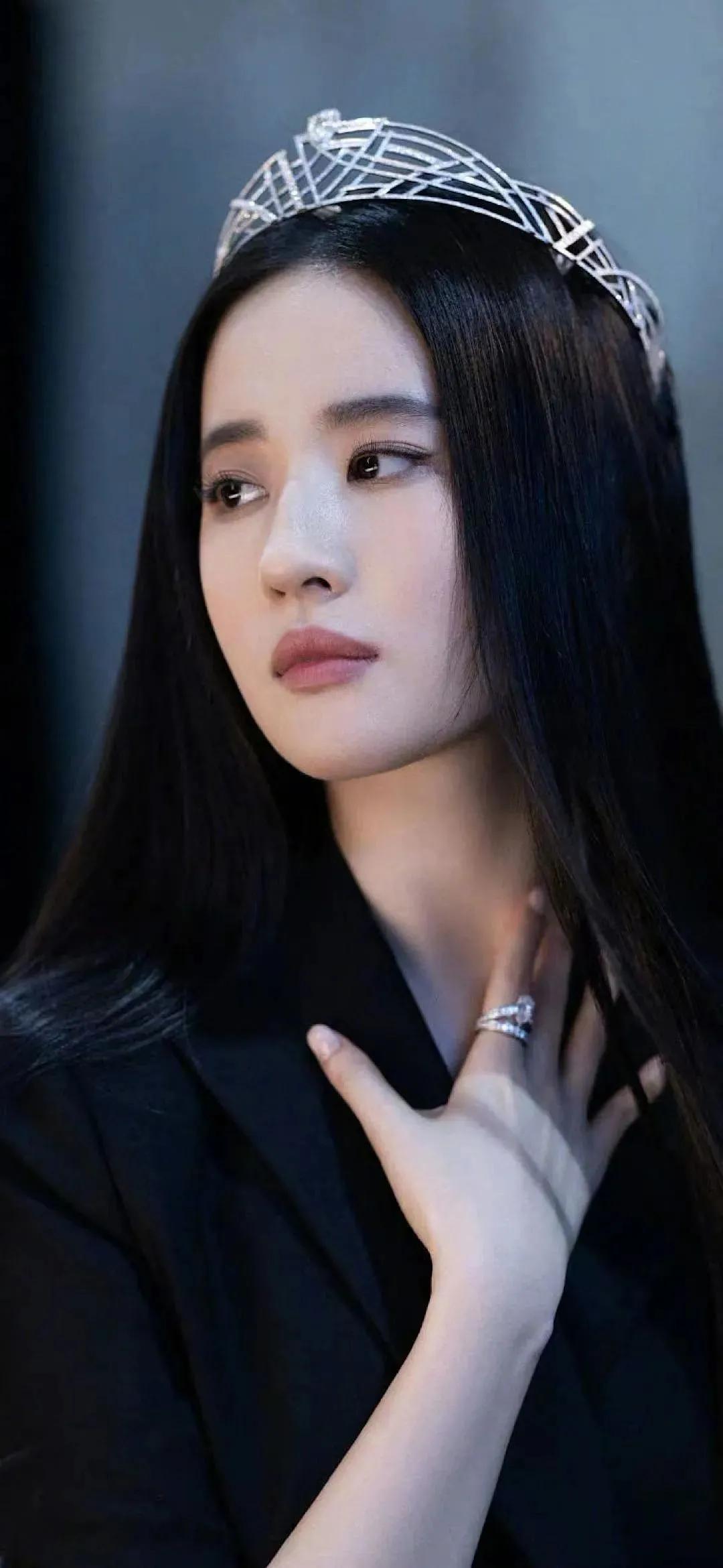 Celebrity Photo: Liu Yifei - Inews