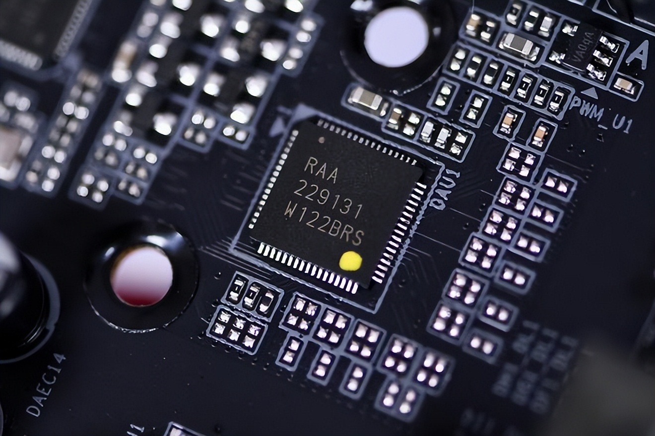 Done in a few simple steps!Z690 flashes BIOS to light up i9 13900K iNEWS