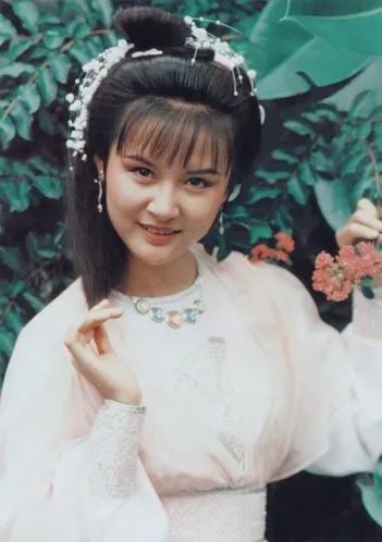 TVB's 80s Hua Dan Weng Meiling Xie Ning and other costume stills ...