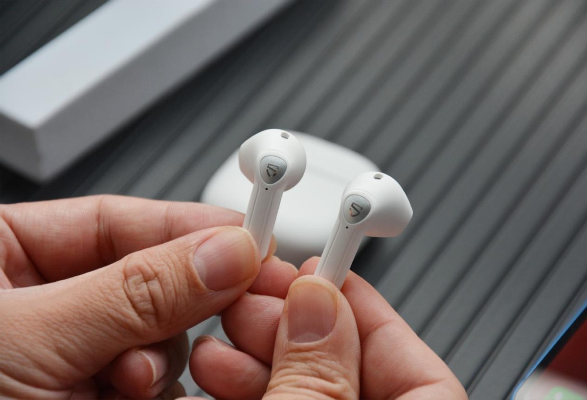 Comparable to AirPods, SoundPEATS Air3 true wireless Bluetooth