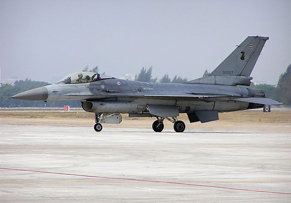 英媒：英國全力阻止阿根廷購買梟龍戰機，但允許其買美國F-16戰機