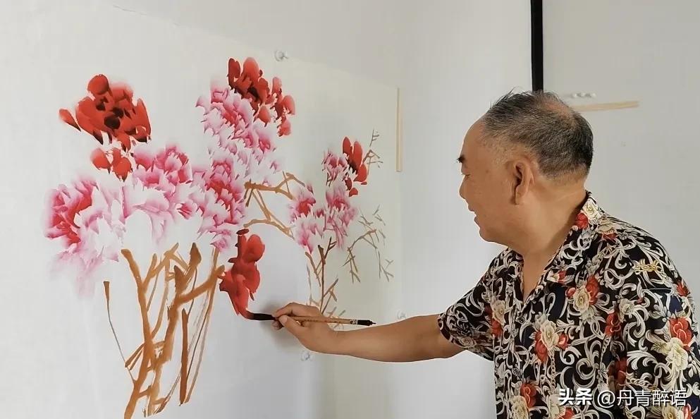 Appreciation and analysis of the works "Exclusively the No. 1 Fragrance